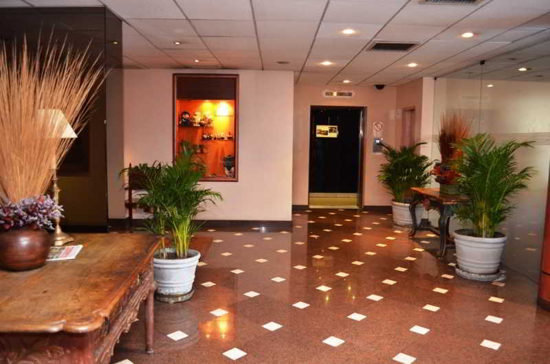 Hotel Maria Angola Lima Exterior foto